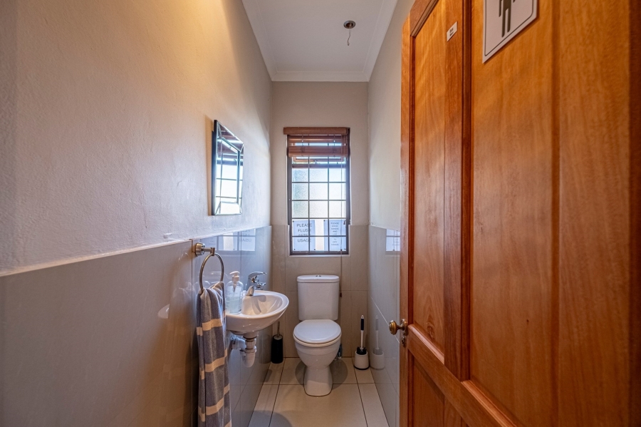 To Let commercial Property for Rent in Walmer Eastern Cape